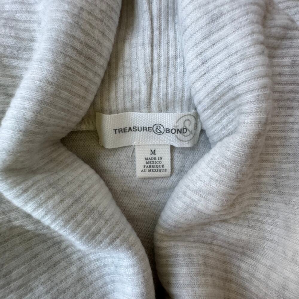 Treasure & Bond Women's Turtleneck Sweater - Size M - Picture 2 of 5